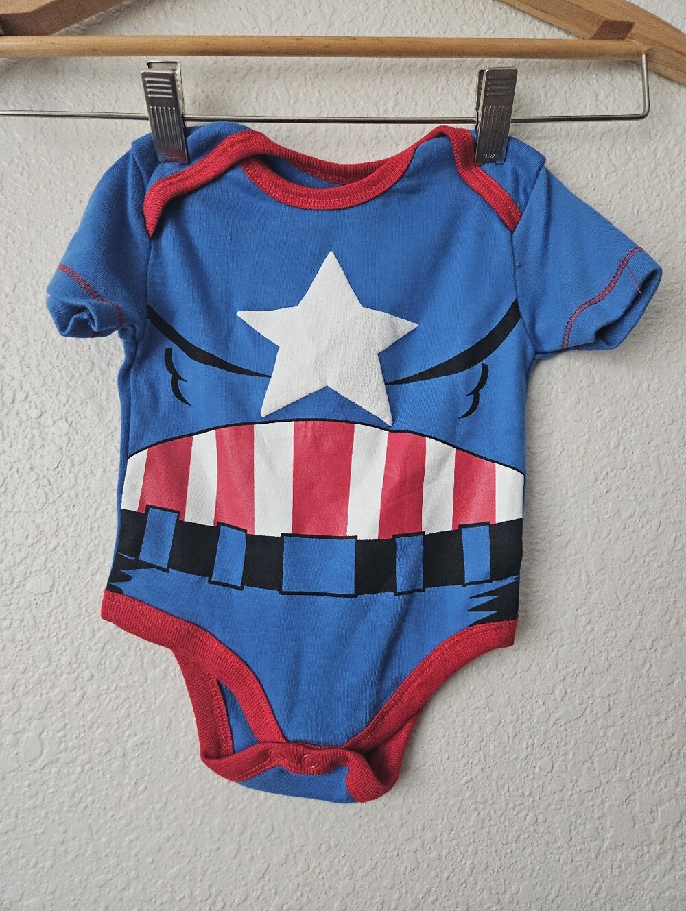 disney marvel onesie, 6 - 9 months